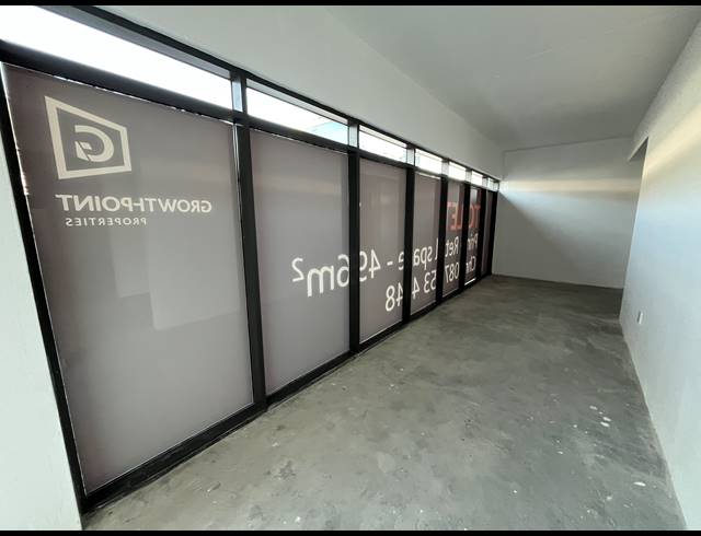 496M² BUSINESS TO LET IN WOODSTOCK